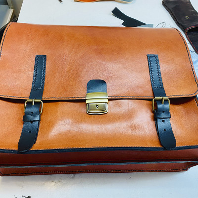 Maleta de cuero para documentos